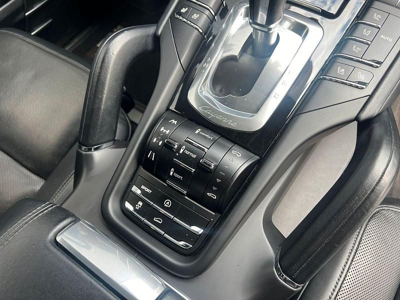 Gebraucht Porsche Cayenne S 385 PS (283 kW) 2013 Grau SUV