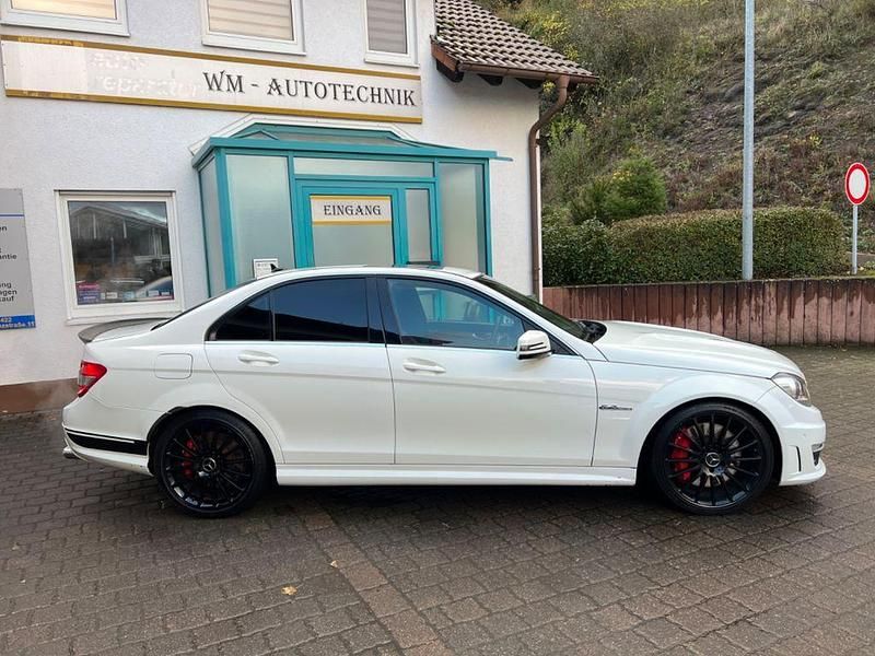 Gebraucht Mercedes C63 AMG AMG 457 PS (336 kW) 2010 Weiß Limousine