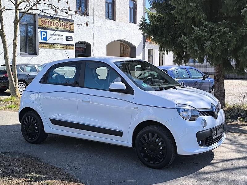 Gebraucht Renault Twingo Luxe 90 PS (66 kW) 2015 Weiß Kleinwagen