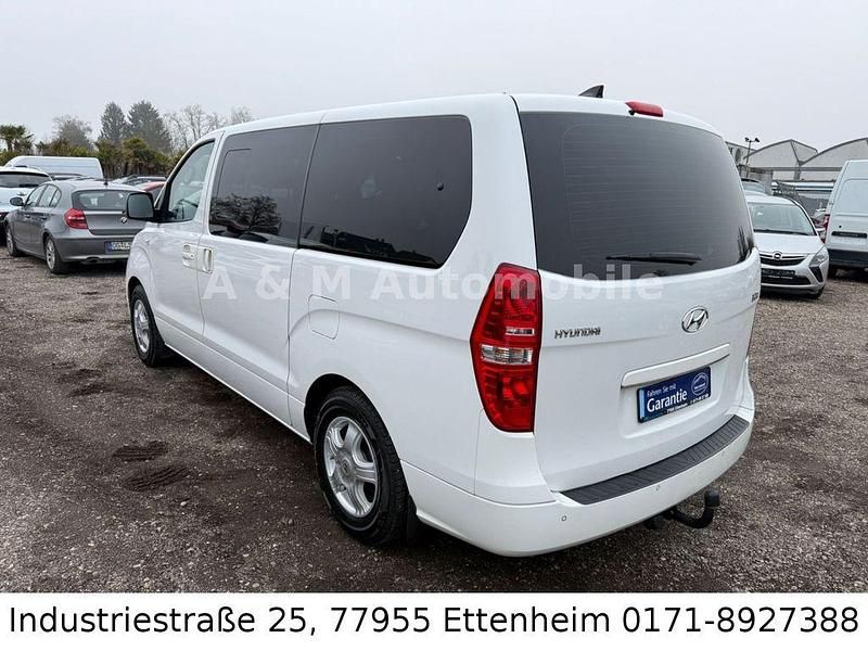 Gebraucht Hyundai H-1 Comfort 170 PS (125 kW) 2016 Weiß Van / Kleinbus