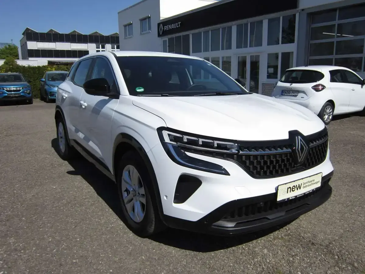 Second-hand Renault Austral Evolution 158 CP (116 kW) 2023 Alb SUV