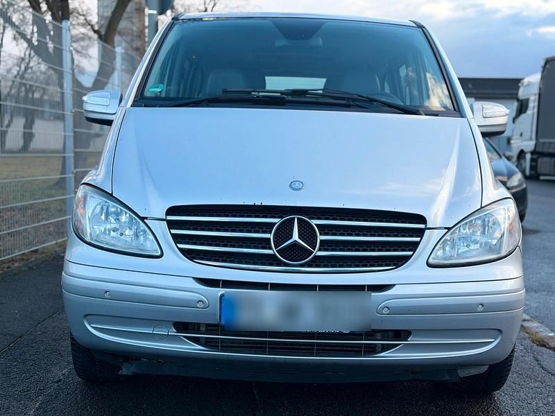 Gebraucht Mercedes Viano 149 PS (109 kW) 2008 Silber Van / Kleinbus