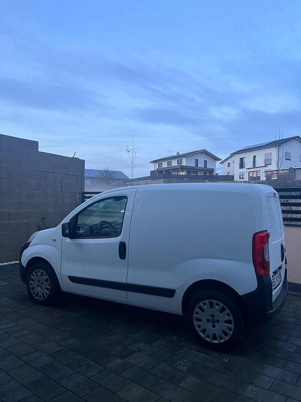 Gebraucht Fiat Fiorino 75 PS (55 kW) 2012 Weiß Van / Kleinbus