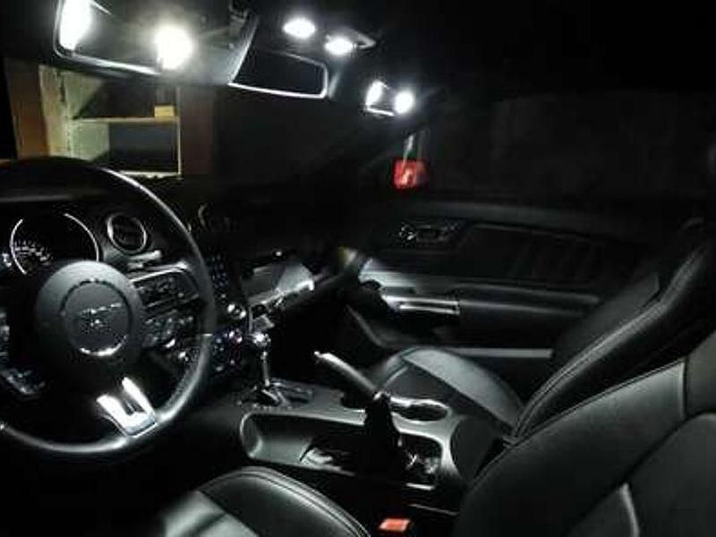 Gebraucht Ford Mustang Fastback 317 PS (233 kW) 2018 Weiss Coupé