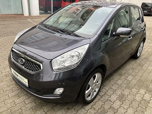 Grau Gebraucht 2012 Kia Venga Spirit Kleinwagen | 7.999 € (Fairer Preis) - Bild 1/4