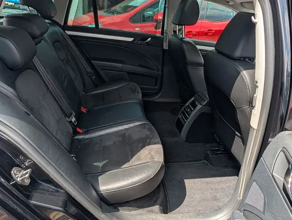 Gebraucht Skoda Superb 170 PS (125 kW) 2013 Schwarz Limousine