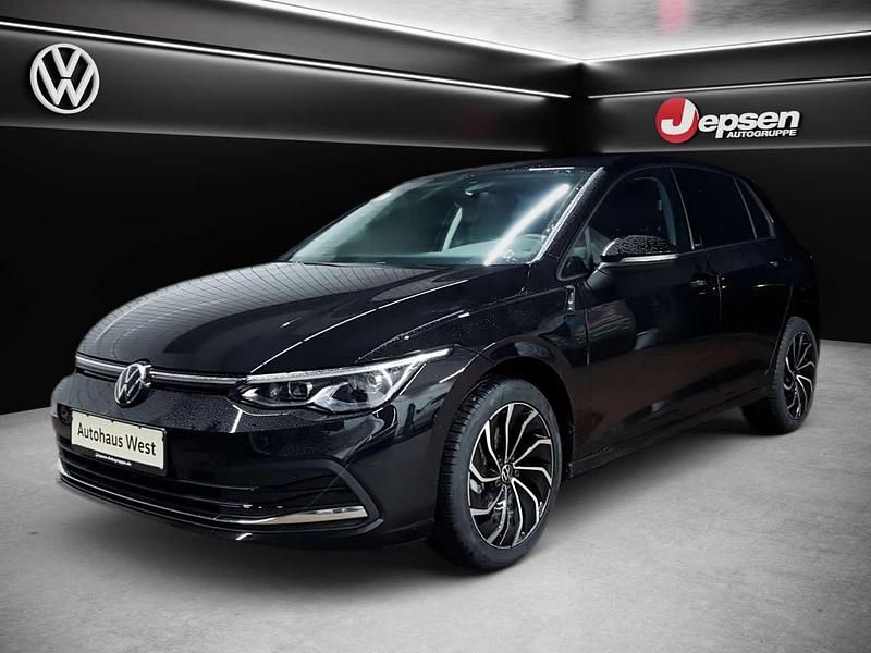 Gebraucht VW Golf VIII Move 110 PS (80 kW) 2024 Deep black perleffekt Limousine