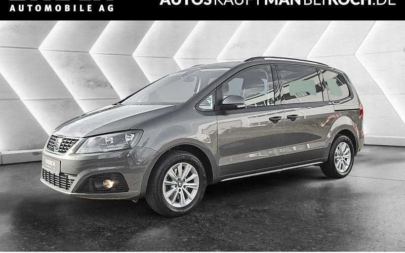 Grau Gebraucht 2021 Seat Alhambra Style Van / Kleinbus | 33.400 € (Etwas zu teuer) - Bild 1/4