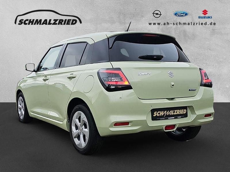Neu Suzuki Swift Comfort 83 PS (61 kW) 2025 Gelb Kleinwagen