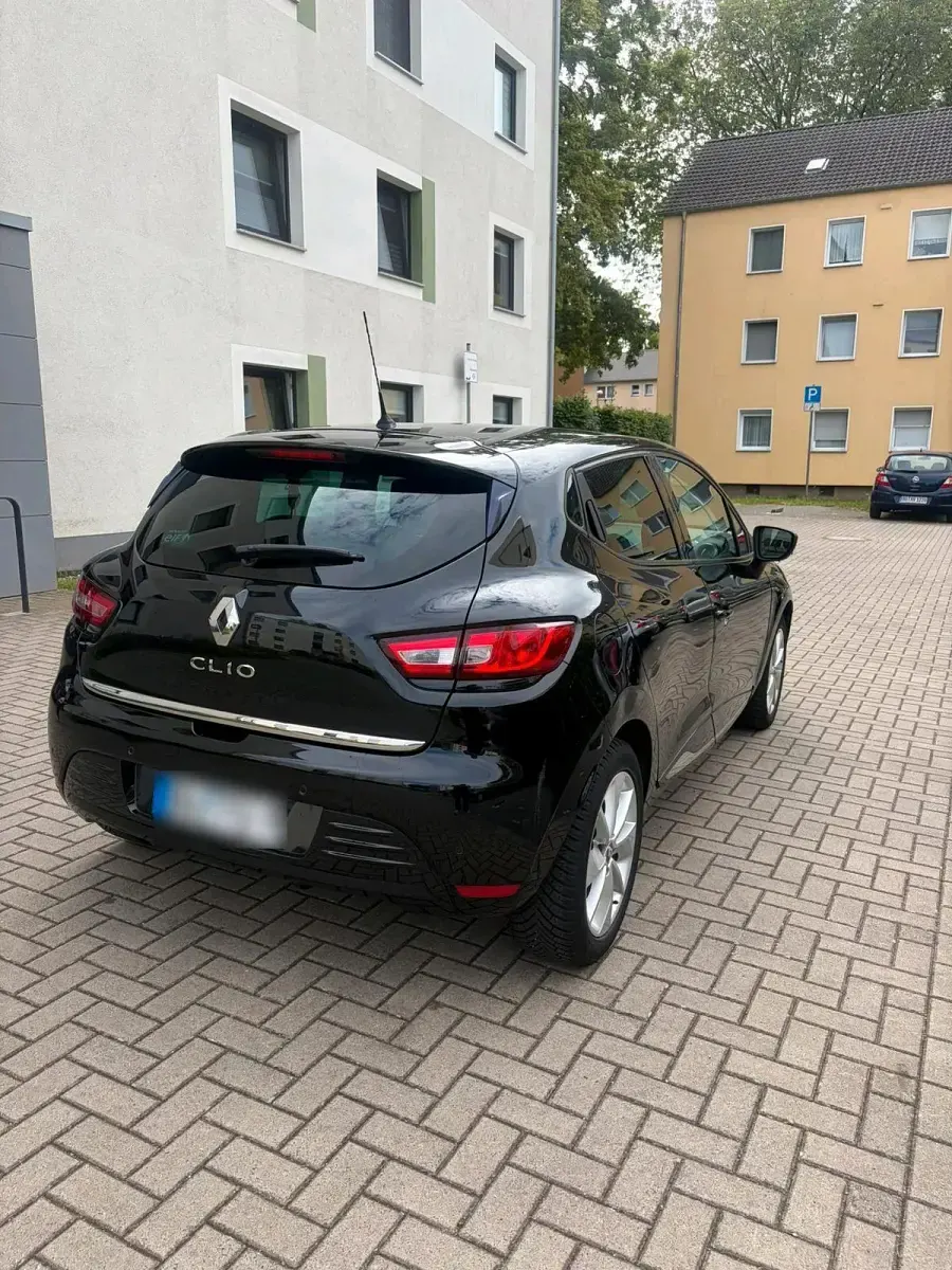 Gebraucht Renault Clio 75 PS (55 kW) 2017 Schwarz Kleinwagen