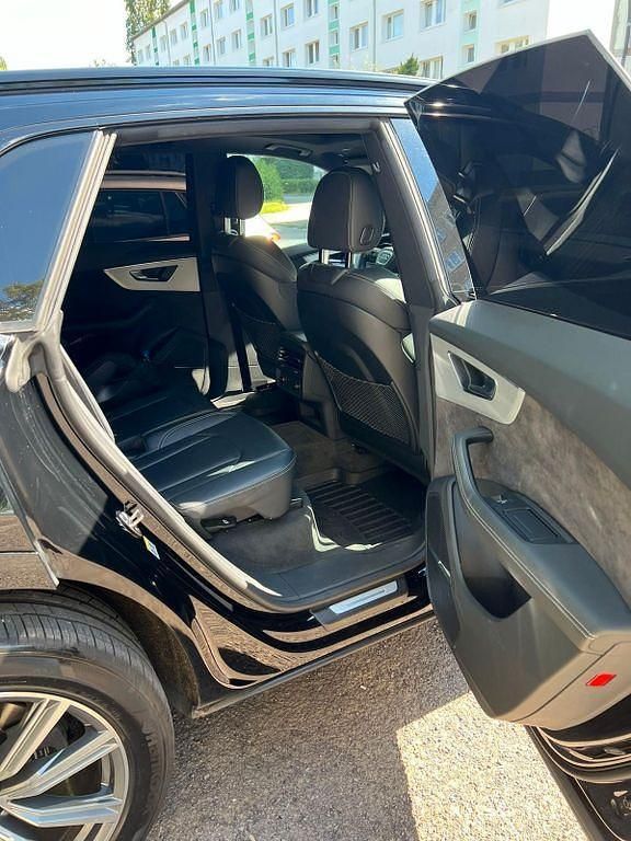 Gebraucht Audi Q8 286 PS (210 kW) 2019 SUV