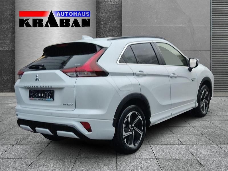 Gebraucht Mitsubishi Eclipse Cross Select 98 PS (72 kW) 2024 Titanweiss (d) SUV