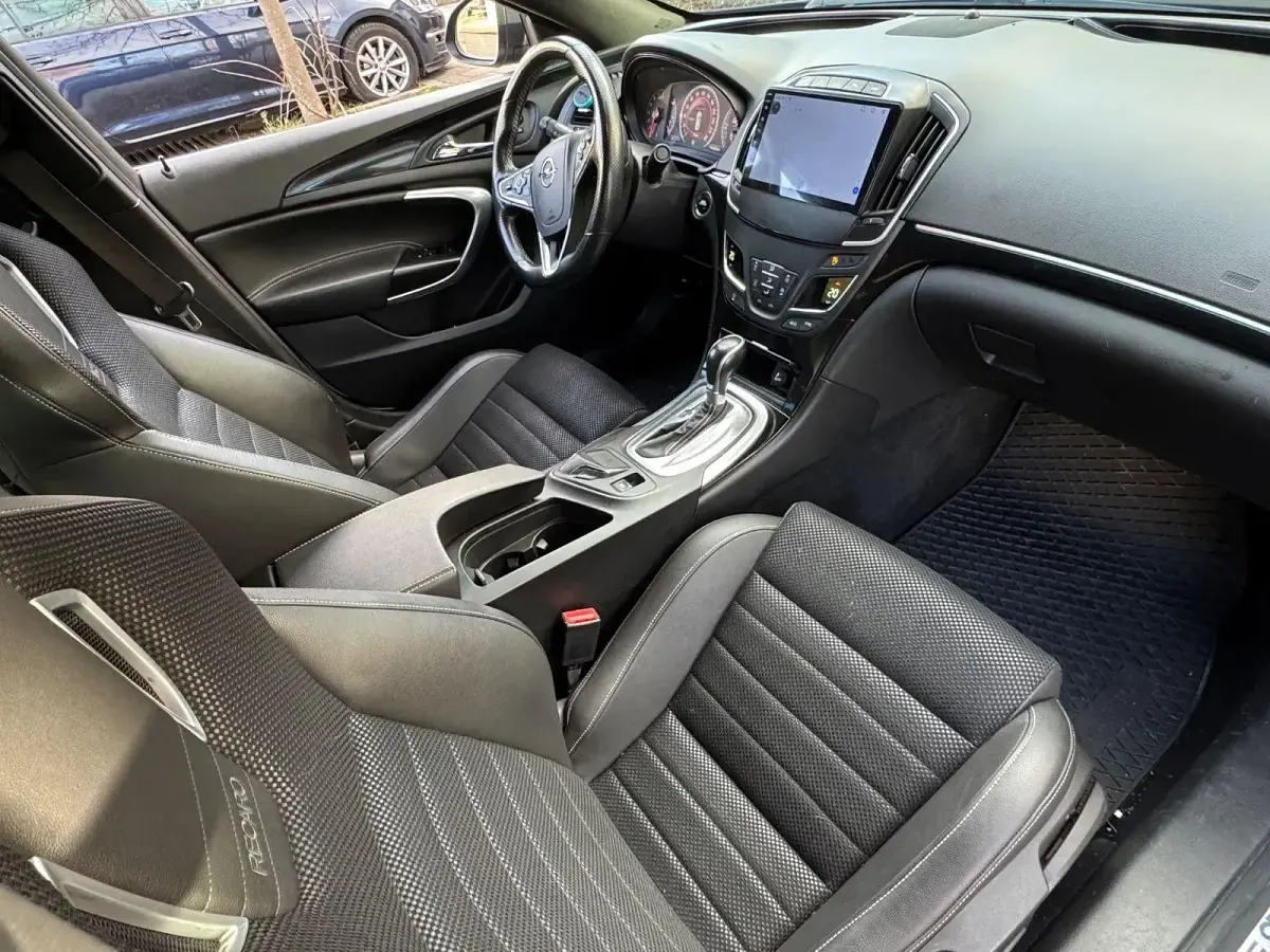 Gebraucht Opel Insignia OPC 325 PS (239 kW) 2014 Phantom/rocky/asteroid grey Limousine