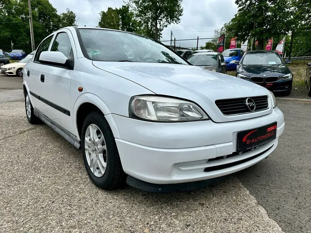 Occasion Opel Astra Elegance 101 ch (74 kW) 1998 Blanc Berline