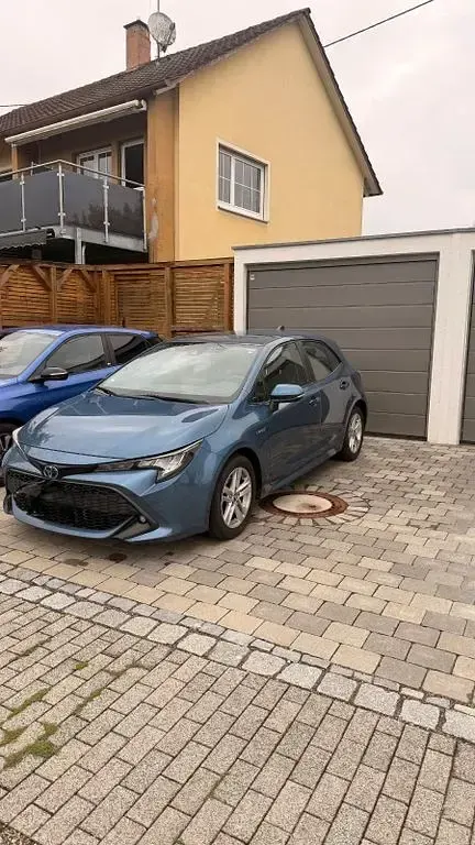 Gebraucht Toyota Corolla 122 PS (89 kW) 2020 Blau Limousine