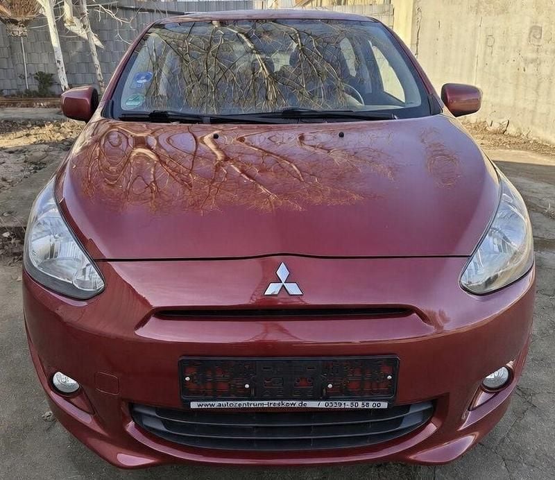 Second-hand Mitsubishi Space Star Diamant Edition 80 CP (58 kW) 2016 Roșu Hatchback