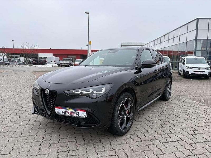 Nero vulcano Gebraucht 2024 Alfa Romeo Stelvio Veloce SUV | 35.990 € (Guter Preis) - Bild 1/4