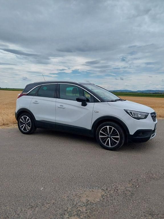 Weiß Gebraucht 2018 Opel Crossland Innovation SUV | 10.900 € (Fairer Preis) - Bild 1/4