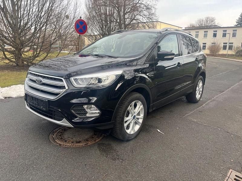 Schwarz Gebraucht 2018 Ford Kuga Titanium SUV | 9.900 € (Guter Preis) - Bild 1/4