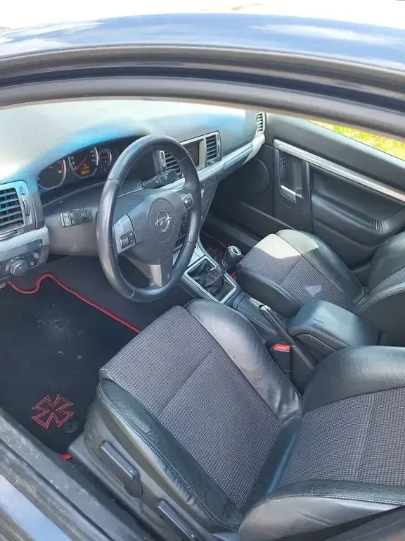 Gebraucht Opel Vectra Elegance 150 PS (110 kW) 2006 Grau Limousine