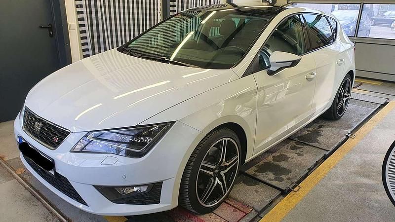 Gebraucht Seat Leon FR 179 PS (131 kW) 2016 Weiß Limousine