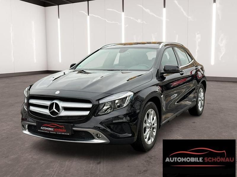 Schwarz Gebraucht 2014 Mercedes GLA250 SUV | 17.490 € (Fairer Preis) - Bild 1/4