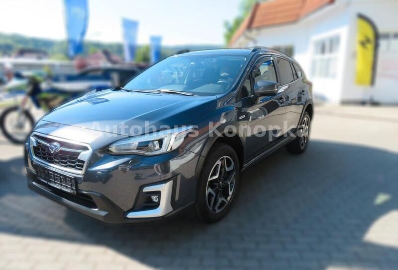 Grau metallic Gebraucht 2021 Subaru XV Active SUV | 28.240 € (Etwas zu teuer) - Bild 1/4