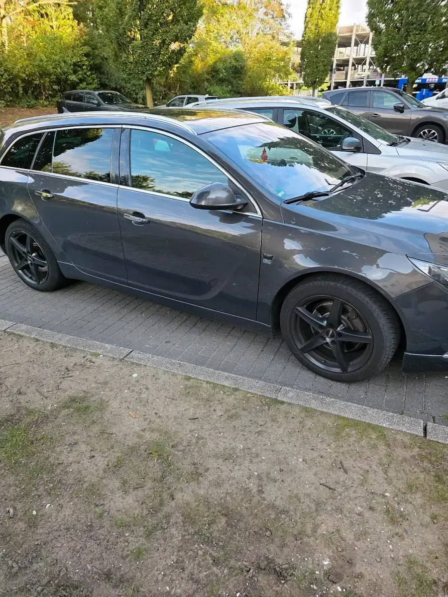 Gebraucht Opel Insignia 194 PS (142 kW) 2014 Andere farben Kombi