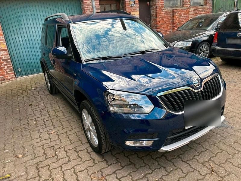 Gebraucht Skoda Yeti 110 PS (80 kW) 2016 Blau SUV