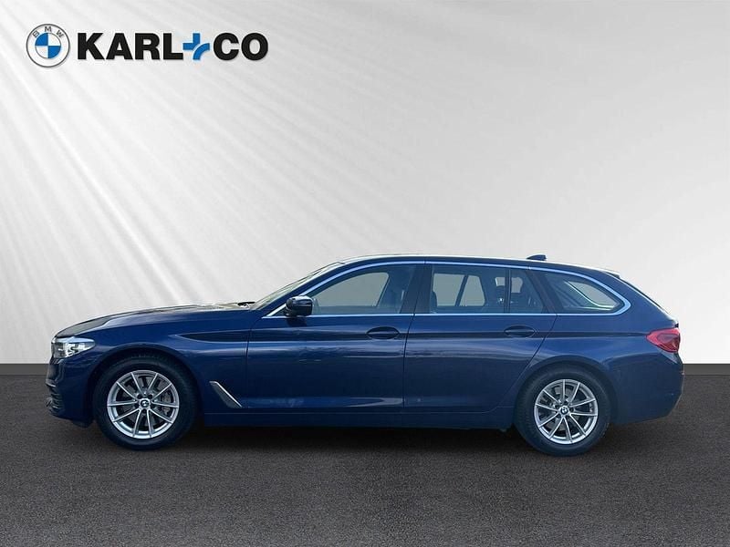 Blau Gebraucht 2017 BMW 530 Sport Line Kombi | 18.418 € (Superpreis) - Bild 1/4