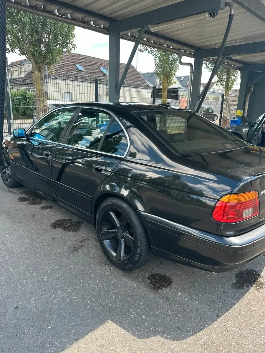 Gebraucht BMW 525 200 PS (147 kW) 2003 Schwarz Limousine