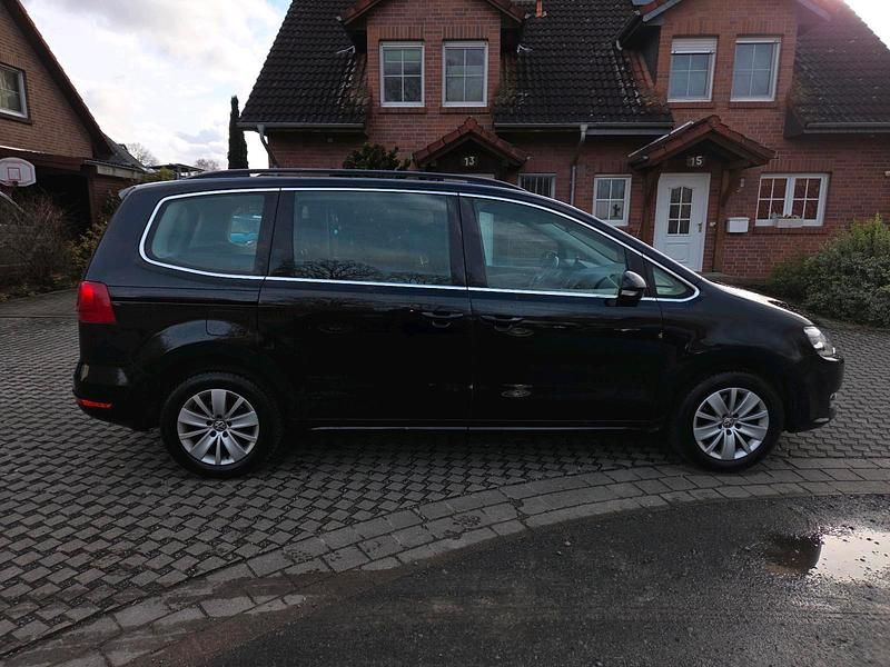 Gebraucht VW Sharan 140 PS (102 kW) 2013 Schwarz Van / Kleinbus