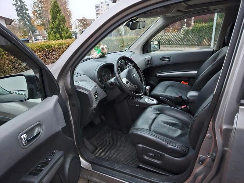 Gebraucht Nissan X-Trail 169 PS (124 kW) 2009 Grau SUV
