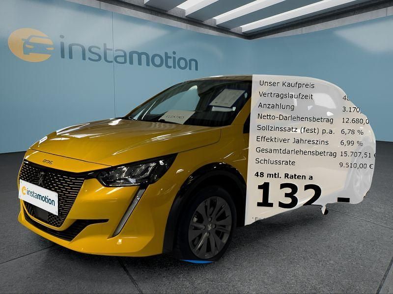 Gelb Gebraucht 2020 Peugeot e-208 Allure Kleinwagen | 16.349 € (Fairer Preis) - Bild 1/4