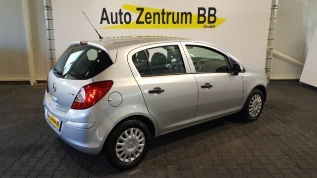 Gebraucht Opel Corsa Selection 75 PS (55 kW) 2014 Silber metallic Kleinwagen