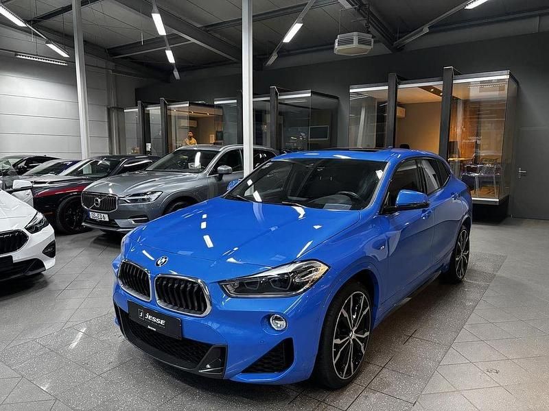 Misano blau metallic (metallic) Gebraucht 2018 BMW X2 Sport Line SUV | 20.990 € (Fairer Preis) - Bild 1/4