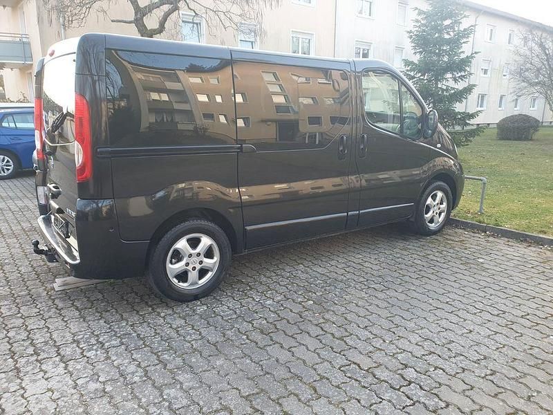 Gebraucht Opel Vivaro 120 PS (88 kW) 2006 Van / Kleinbus