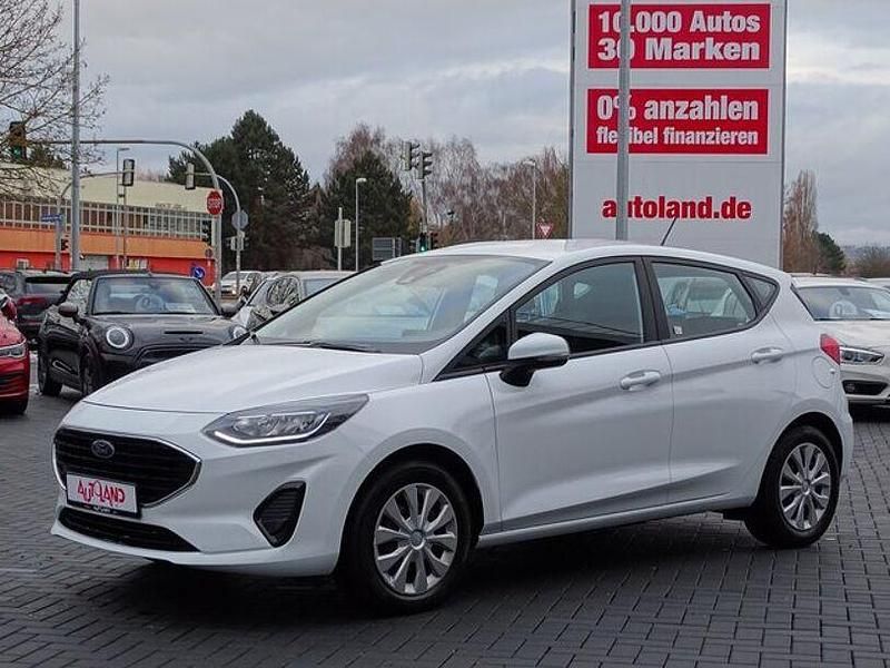 Gebraucht Ford Fiesta Cool & Connect 75 PS (55 kW) 2022 Weiß Kleinwagen