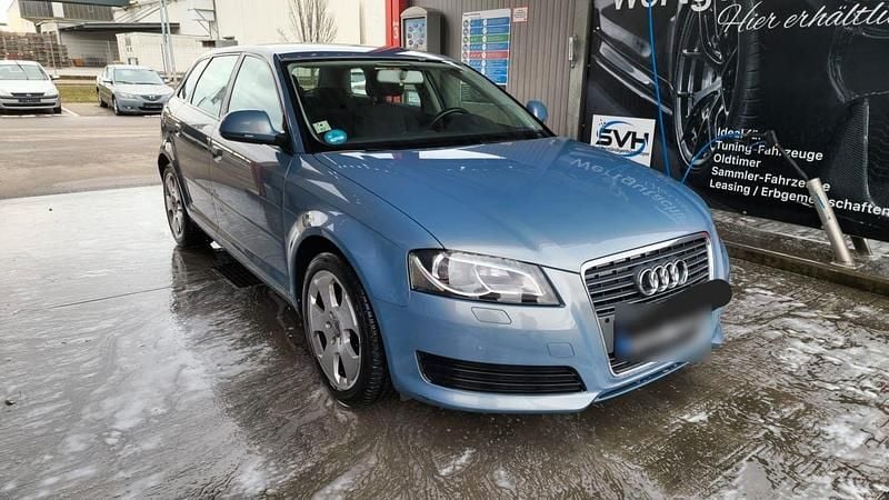 Używany Audi A3 125 KM (91 kW) 2010 Niebieski Hatchback