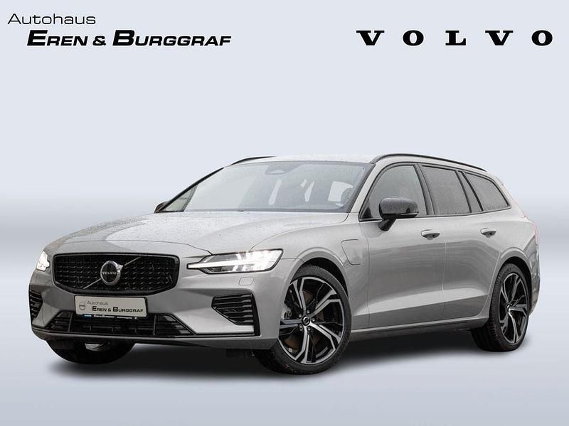 Neu Volvo V60 Plus 310 PS (228 kW) 2025 Silber Kombi
