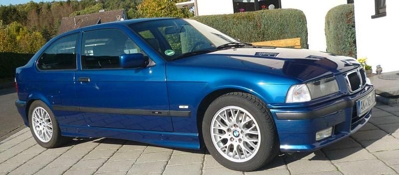 Blau Gebraucht 1998 BMW 316 Sport Line Coupé | 3.900 € (Fairer Preis) - Bild 1/4