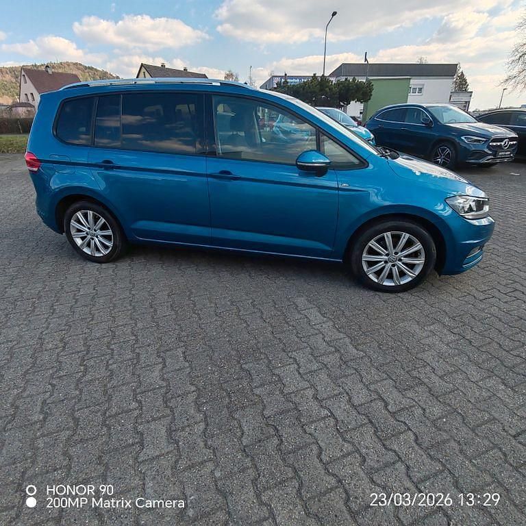 Gebraucht VW Touran Join 116 PS (85 kW) 2019 Blau Van / Kleinbus