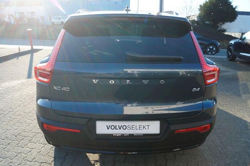 Gebraucht Volvo XC40 Plus 197 PS (144 kW) 2025 Blau SUV