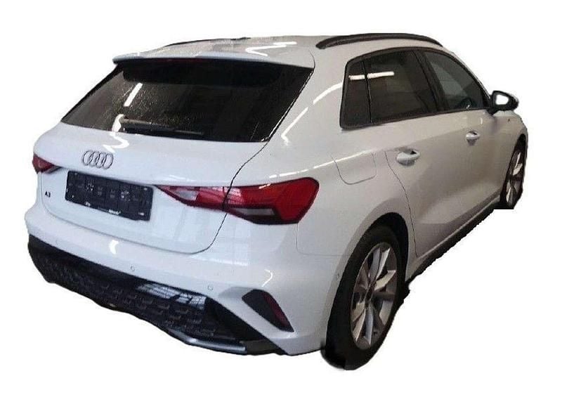 Gebraucht Audi A3 S-Line 150 PS (110 kW) 2025 Gletscherweiß metallic Limousine