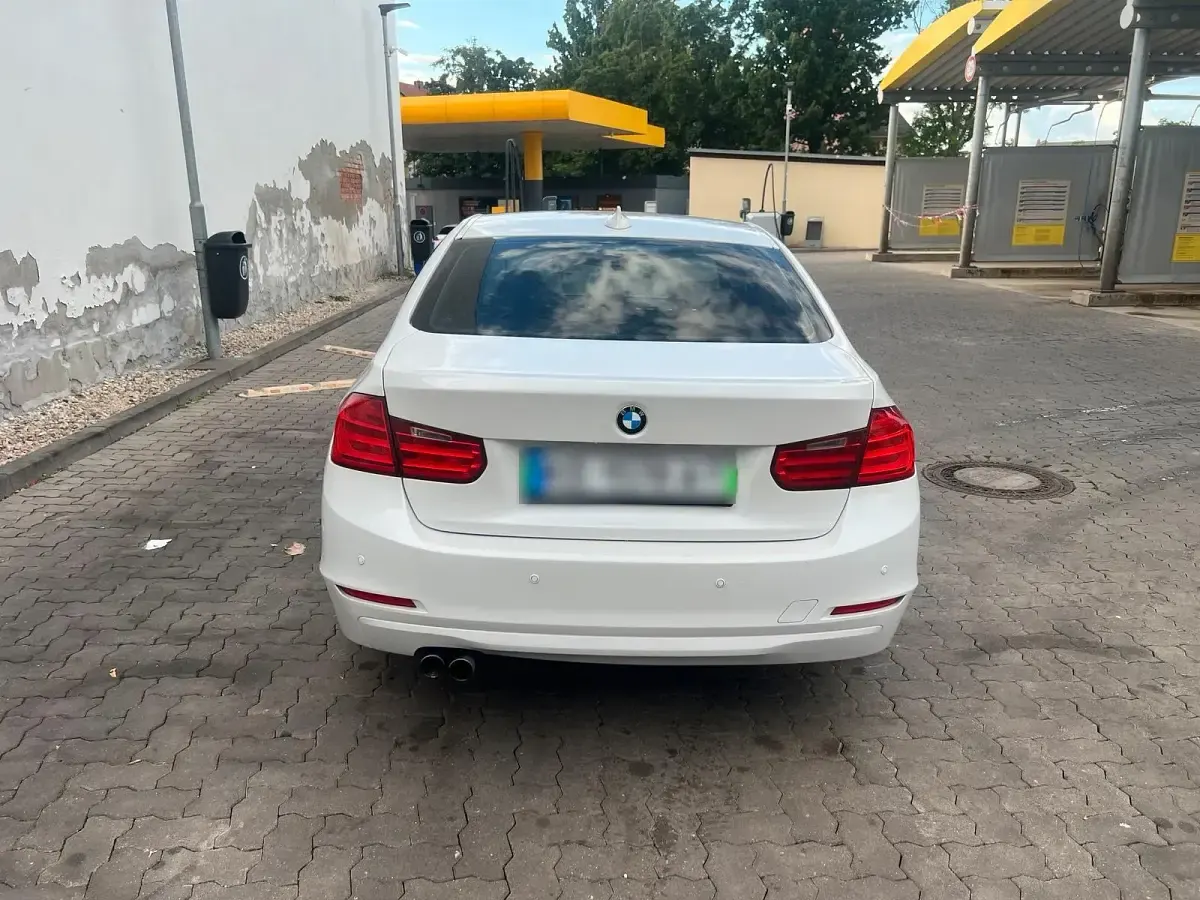 Gebraucht BMW 328 245 PS (180 kW) 2013 Weiß Limousine