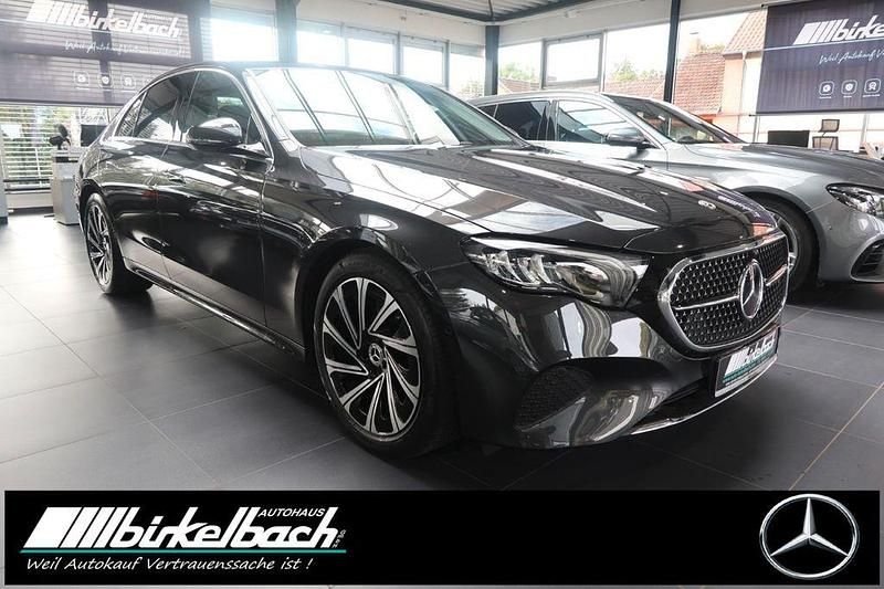 Gebraucht Mercedes E220 Advanced 197 PS (144 kW) 2024 Grafitgrau  metalliclack Limousine