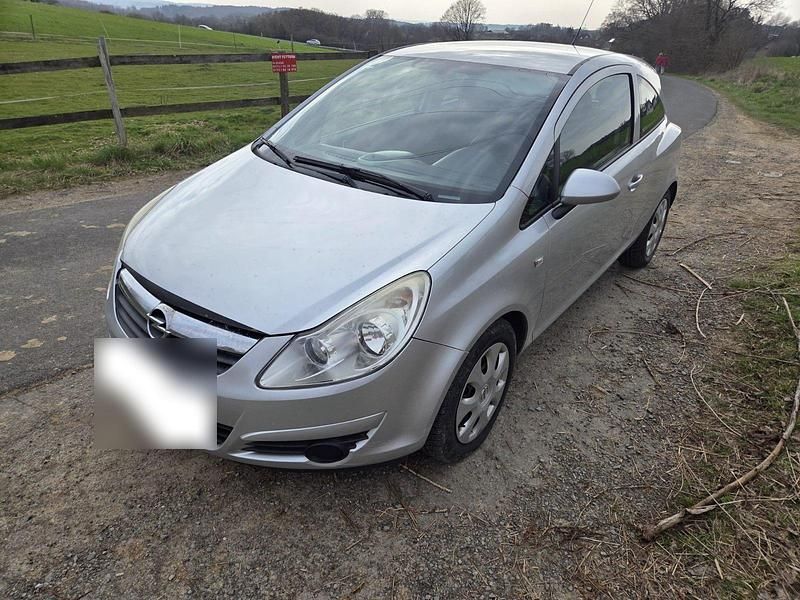 Gebraucht Opel Corsa 80 PS (58 kW) 2008 Silber Kleinwagen