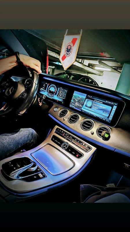 Gebraucht Mercedes E200 Business 184 PS (135 kW) 2016 Grau Limousine