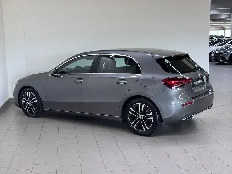 Gebraucht Mercedes A200 Progressive 426 PS (313 kW) 2025 Grau Limousine
