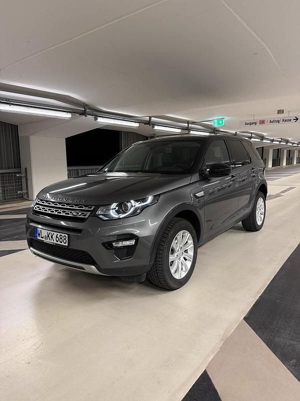Grau Gebraucht 2015 Land Rover Discovery Sport HSE SUV | 9.999 € (Guter Preis) - Bild 1/4